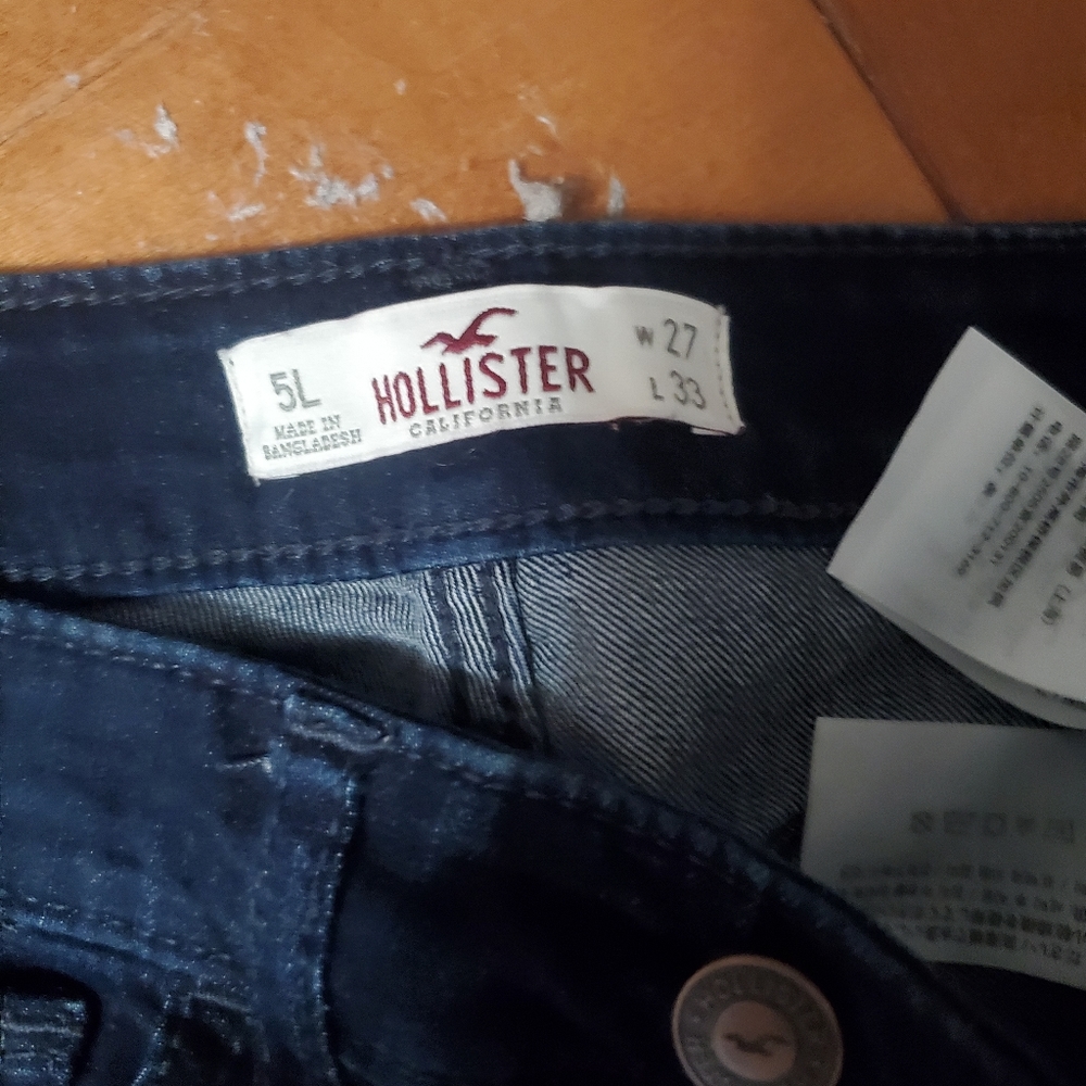 Hollister skinny jeans never worn